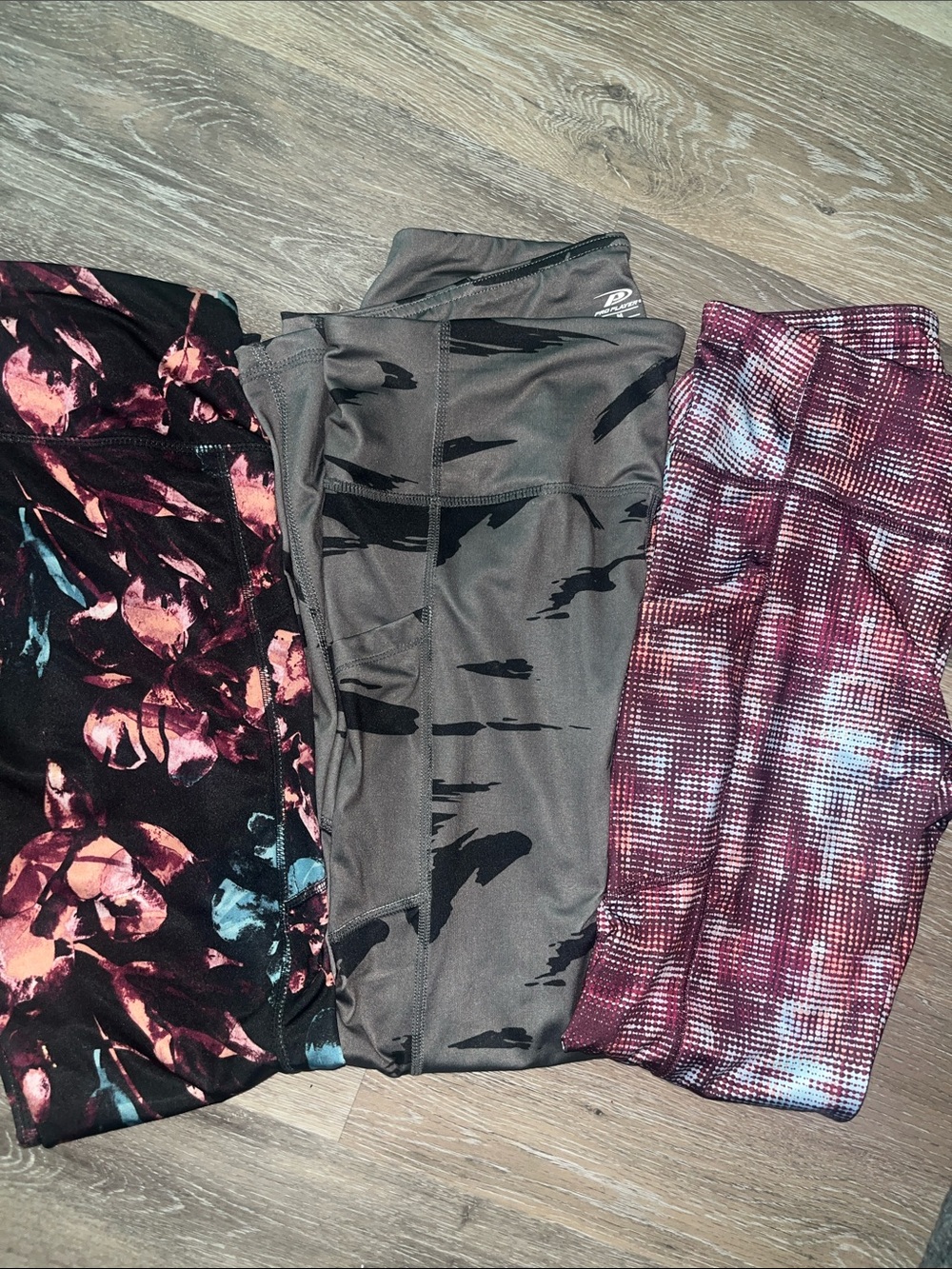 💜Leggings NWT Get 3pair